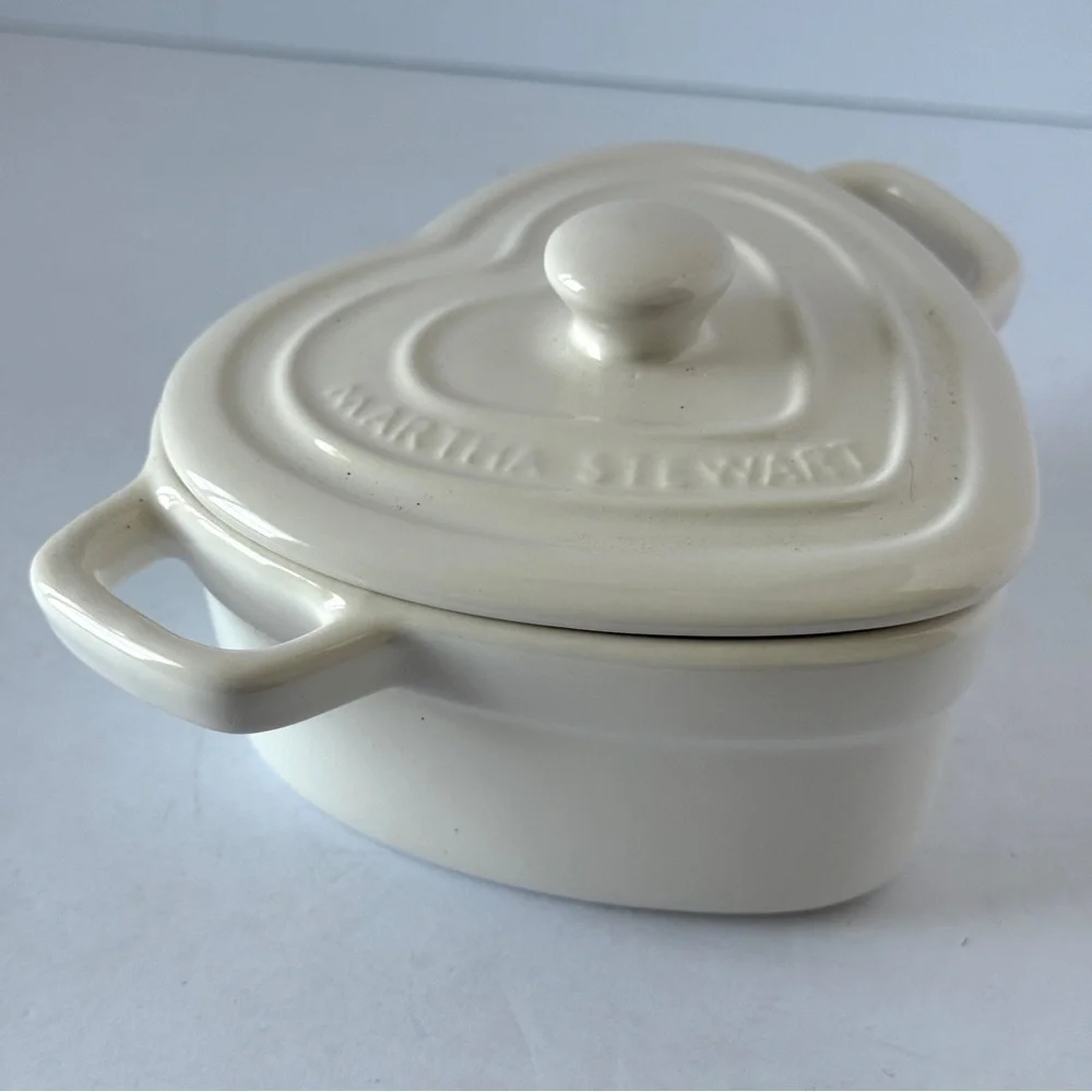 Martha Stewart Heart Cocottes Stoneware — Cream